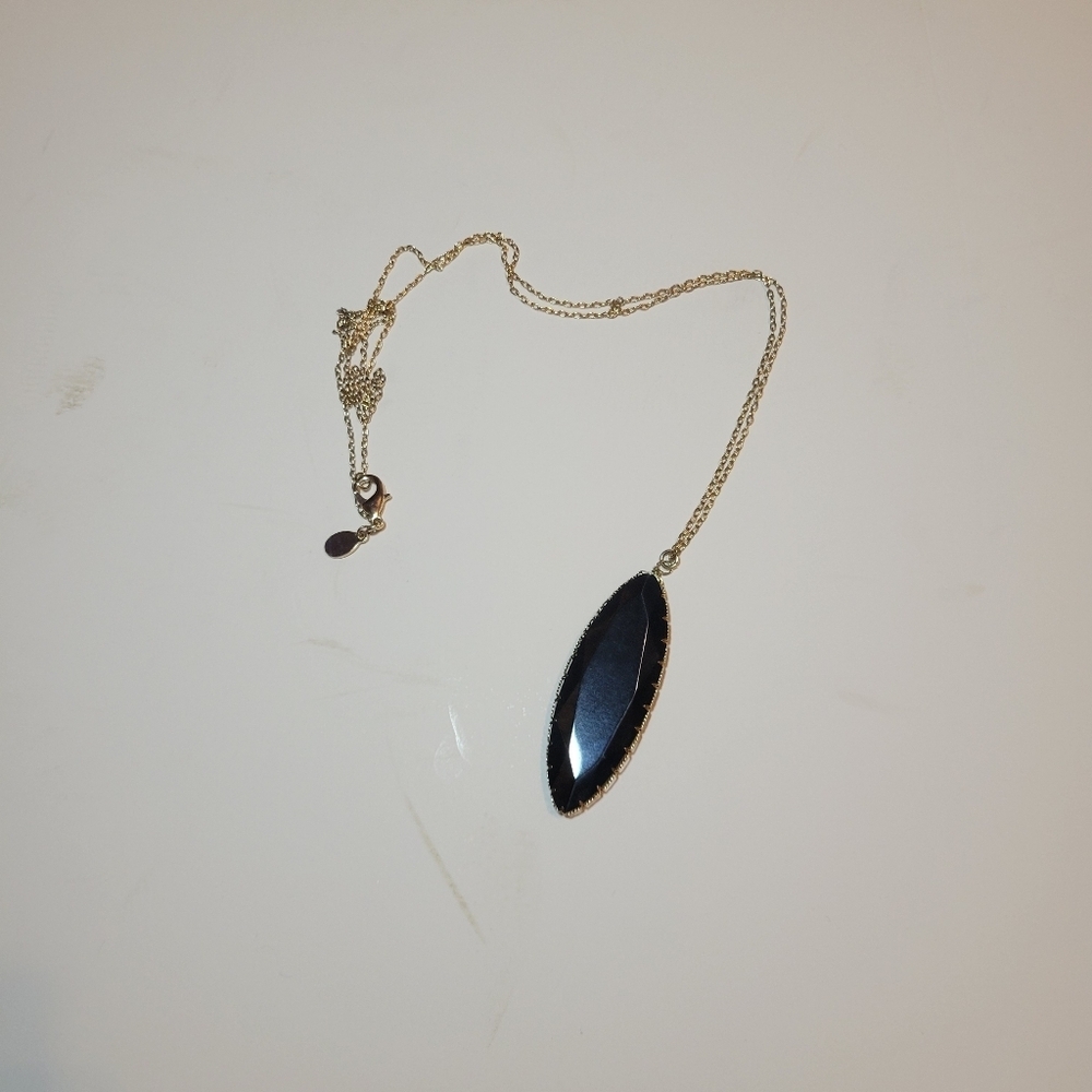 Dark Romantic Goth Black Pendant‎ Necklace By Express EUC - Picture 2 of 4